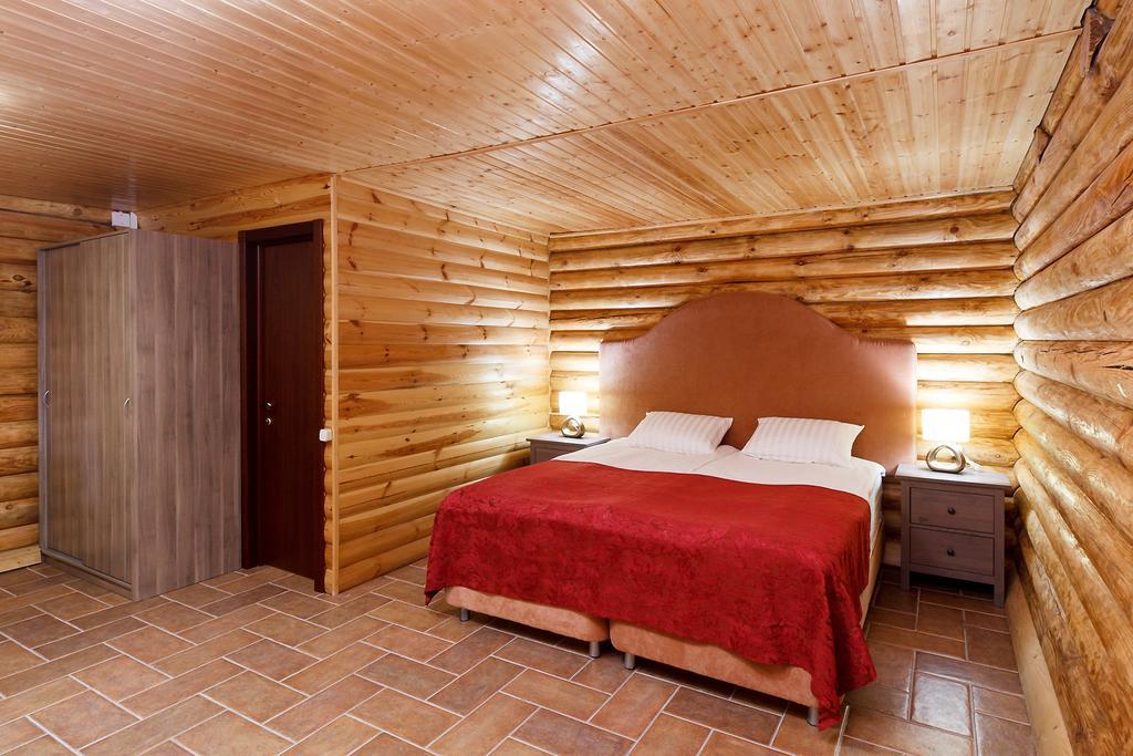 Braslaw Lakes Hotel Room photo